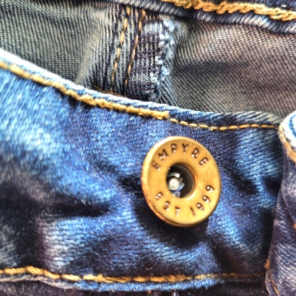 Two skinny jeans - Picture 5 of 16